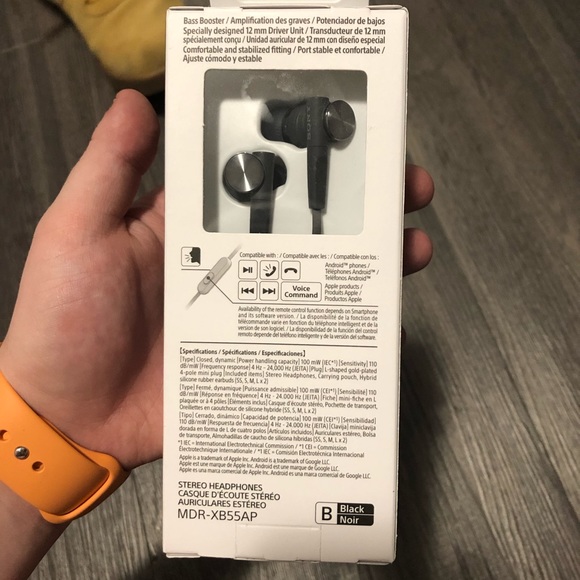 Sony extra bass headphones - Picture 2 of 4